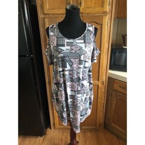 Cold Shoulder Tunic Top by B&B Boutique Size 1X